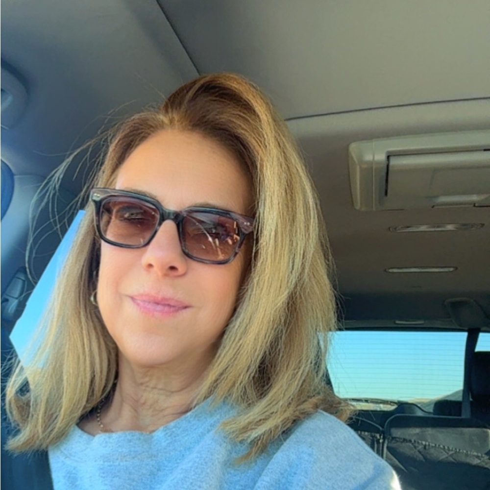 Meet your Posher, Lisa